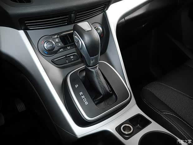 长安福特 翼虎 2015款 1.5L GTDi 两驱风尚型 长安福特 翼虎 2015款 1.5L GTDi 两驱风尚型