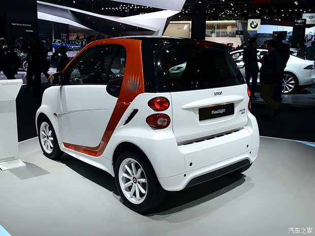 smart smart fortwo 2015款 Edition Flashlight Cabrio