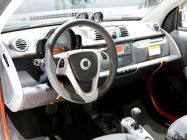 smart smart fortwo 2015款 Edition Flashlight Cabrio