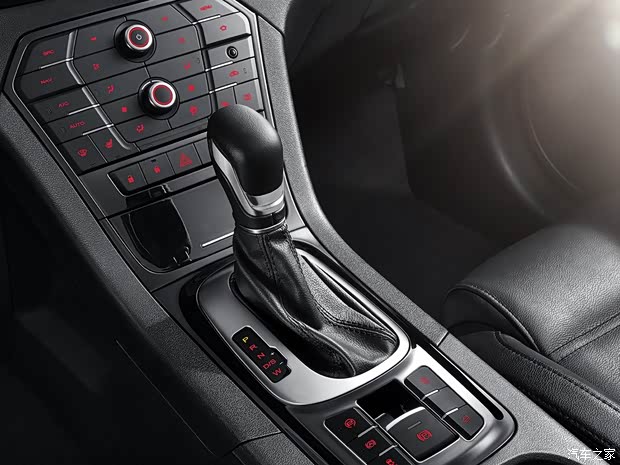 上汽集团 MG GS 2015款 基本型 上汽集团 MG GS 2015款 基本型