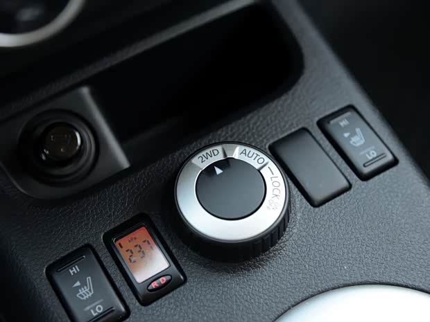 鄭州日產(chǎn) 東風(fēng)風(fēng)度MX6 2015款 2.0L CVT四驅(qū)UPR 鄭州日產(chǎn) 東風(fēng)風(fēng)度MX6 2015款 2.0L CVT四驅(qū)UPR