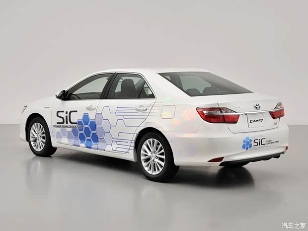豐田(進(jìn)口) 凱美瑞(海外) 2015款 Hybrid SiC