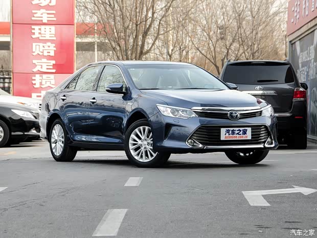 广汽丰田 凯美瑞 2015款 双擎 2.5HQ 旗舰版 广汽丰田 凯美瑞 2015款 双擎 2.5HQ 旗舰版