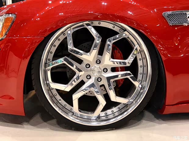 克莱斯勒(进口) 克莱斯勒300C(进口) 2014款 3.0L 卓越版 克莱斯勒(进口) 克莱斯勒300C(进口) 2014款 3.0L 卓越版