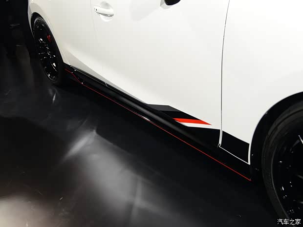 马自达(进口) 马自达3(进口) 2014款 两厢版