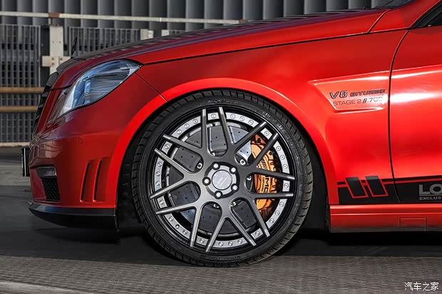 奔馳-AMG 奔馳E級AMG 2012款 E 63 AMG 奔馳-AMG 奔馳E級AMG 2012款 E 63 AMG