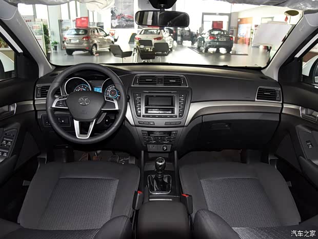 北京汽车 绅宝X65 2015款 2.0T 手动基本型