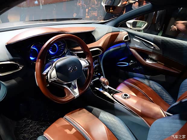 英菲尼迪(进口) 英菲尼迪QX30 2015款 基本型 英菲尼迪(进口) 英菲尼迪QX30 2015款 基本型