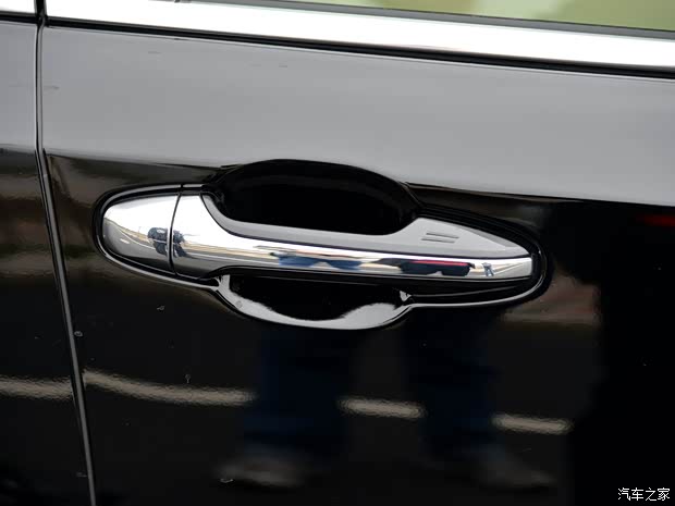 一汽丰田 皇冠 2015款 2.5L 尊享版