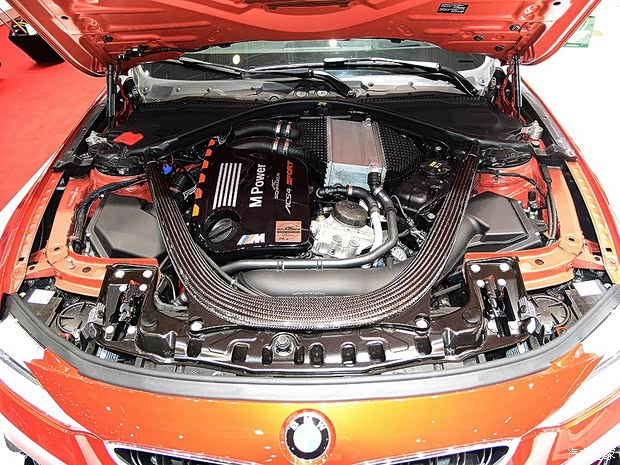 亚琛施纳泽 亚琛施纳泽 M4 2015款 基本型 亚琛施纳泽 亚琛施纳泽 M4 2015款 基本型