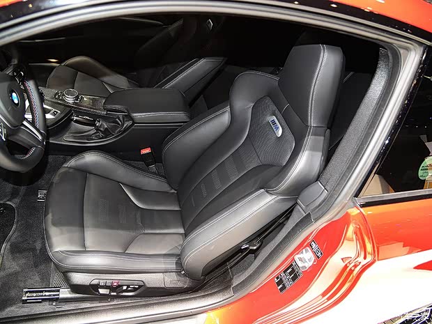 亚琛施纳泽 亚琛施纳泽 M4 2015款 基本型 亚琛施纳泽 亚琛施纳泽 M4 2015款 基本型