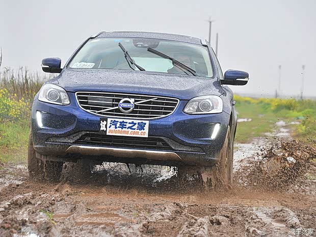 沃尔沃亚太 沃尔沃XC60 2015款 2.0T T5 AWD 智驭版 沃尔沃亚太 沃尔沃XC60 2015款 2.0T T5 AWD 智驭版