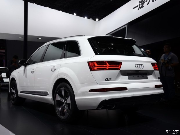 µ() µQ7 2016 45 TFSI quattro