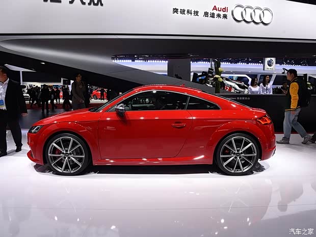 奥迪(进口) 奥迪TTS 2015款 基本型 奥迪(进口) 奥迪TTS 2015款 基本型