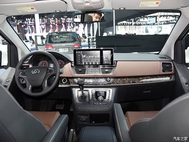 上汽商用車 上汽大通G10 2015款 2.0T 自動(dòng)旗艦版