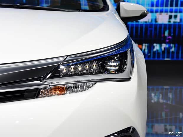 一汽丰田 卡罗拉 2016款 双擎 1.8L CVT旗舰版 一汽丰田 卡罗拉 2016款 双擎 1.8L CVT旗舰版