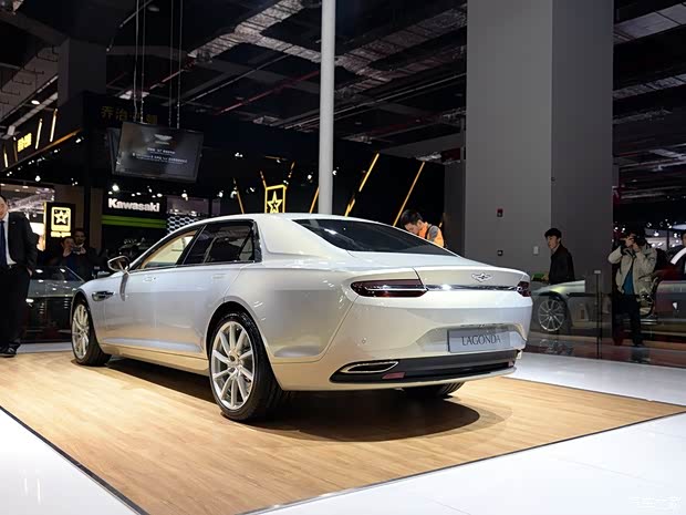 阿斯頓·馬丁 拉共達(dá)Taraf 2015款 6.0L 標(biāo)準(zhǔn)型