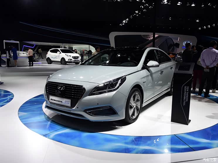 现代(进口) 索纳塔(进口) 2016款 Plug-in Hybrid 现代(进口) 索纳塔(进口) 2016款 Plug-in Hybrid