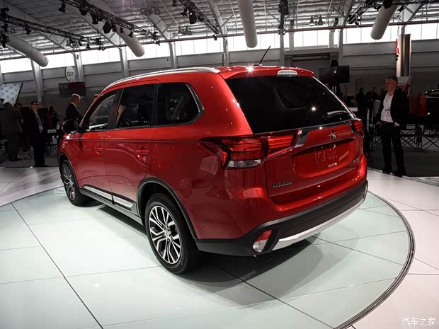 三菱(进口) 欧蓝德(进口) 2015款 美版基本型