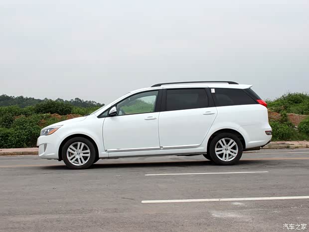 奇瑞汽車(chē) 艾瑞澤M7 2015款 2.0L 寬享版