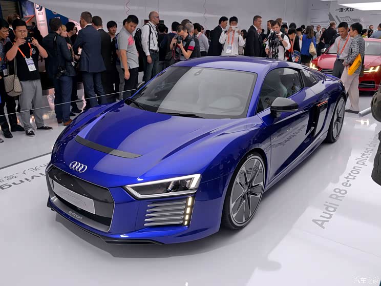 Audi Sport 奧迪R8 2016款 e-tron Audi Sport 奧迪R8 2016款 e-tron