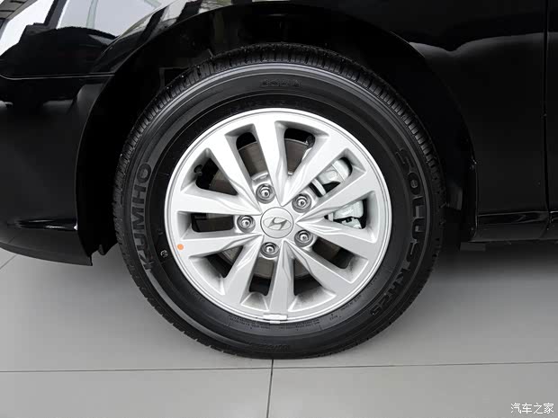 北京现代 悦动 2015款 基本型