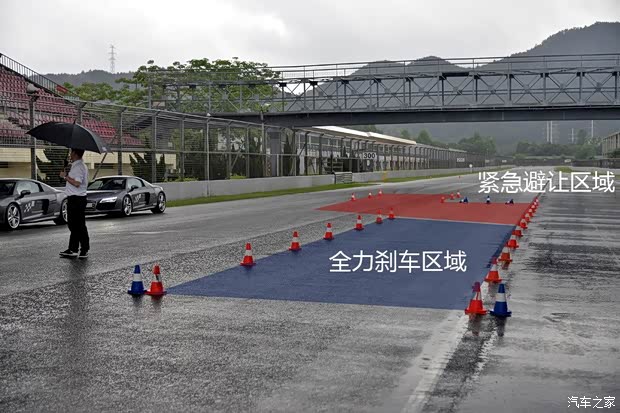 奥迪(进口) 奥迪R8 2014款 5.2 FSI quattro