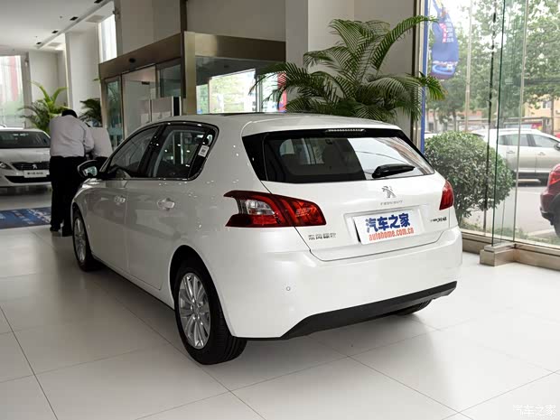 東風(fēng)標(biāo)致 標(biāo)致308S 2015款 1.2T 自動(dòng)勁馳版