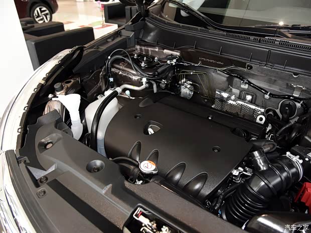 雪铁龙(进口) 雪铁龙C4 Aircross 2013款 2.0L 两驱舒适版 雪铁龙(进口) 雪铁龙C4 Aircross 2013款 2.0L 两驱舒适版