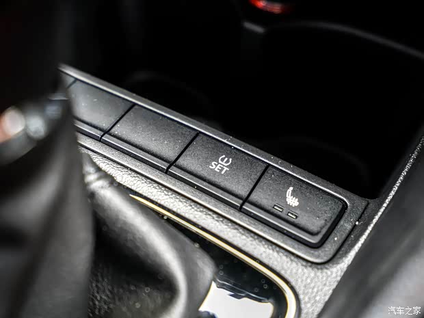 上海大众 桑塔纳·浩纳 2015款 230TSI DSG豪华型