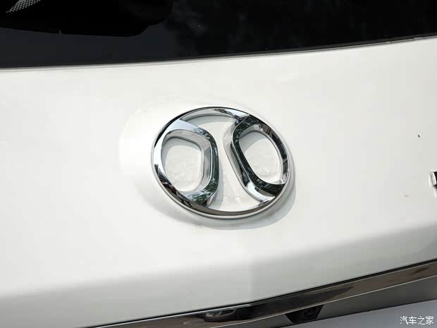 北京汽車 紳寶X65 2015款 2.0T 自動(dòng)精英型