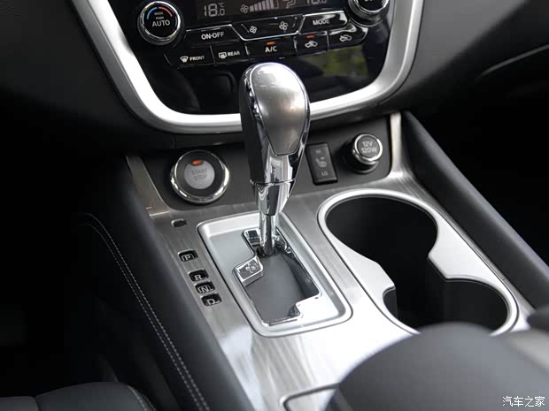 東風日產(chǎn) 樓蘭 2015款 2.5T XL 兩驅(qū)混動尊雅版