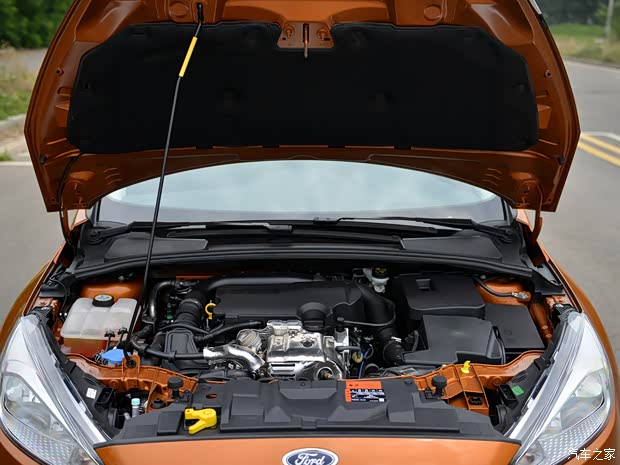 長(zhǎng)安福特 ?？怂?2015款 兩廂 1.0L GTDi 手動(dòng)超能風(fēng)尚型