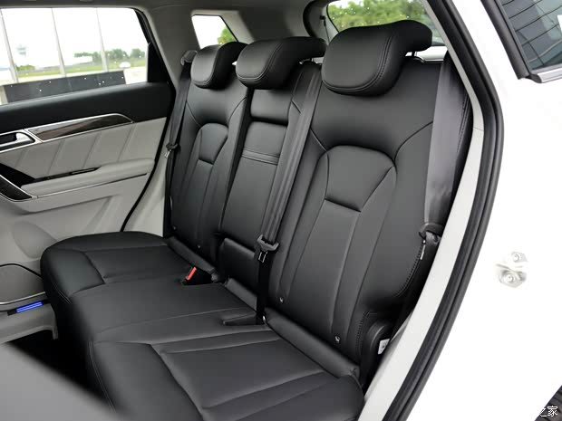 长城汽车 哈弗H6 Coupe 2015款 2.0T 自动两驱尊贵型