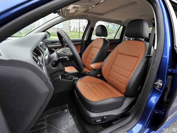 上海大众 朗行 2015款 230TSI DSG豪华版