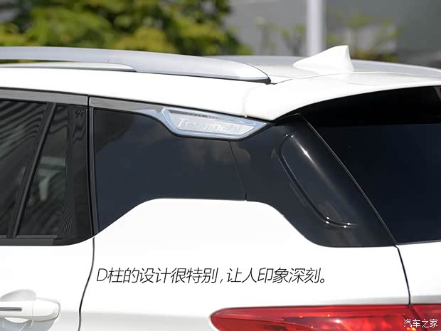 广汽乘用车 传祺GS4 2015款 200T 手动豪华版 广汽乘用车 传祺GS4 2015款 200T 手动豪华版