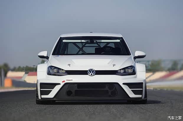 大众(进口) 高尔夫(进口) 2015款 2.0TSI R 大众(进口) 高尔夫(进口) 2015款 2.0TSI R
