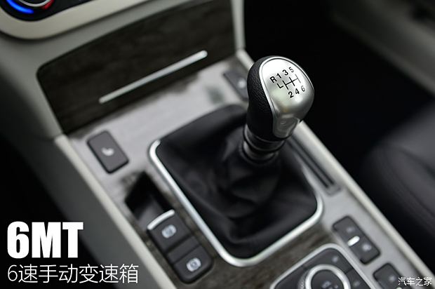 长城汽车 哈弗H6 Coupe 2015款 2.0T 手动四驱尊贵型