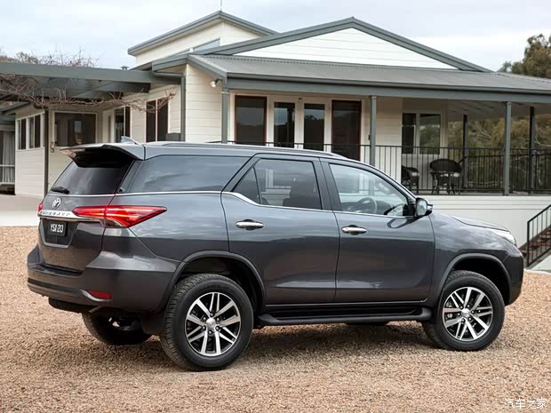 丰田(进口) Fortuner 2016款 基本型 丰田(进口) Fortuner 2016款 基本型