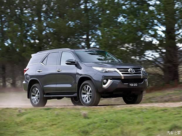 丰田(进口) Fortuner 2016款 基本型 丰田(进口) Fortuner 2016款 基本型
