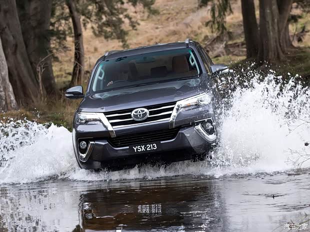 丰田(进口) Fortuner 2016款 基本型 丰田(进口) Fortuner 2016款 基本型