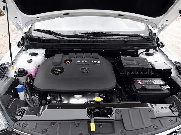 长安汽车 逸动 2015款 XT 1.6L 自动致酷型 国V 长安汽车 逸动 2015款 XT 1.6L 自动致酷型 国V