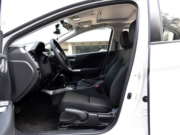 广汽本田 锋范 2015款 1.5L CVT豪华科技版