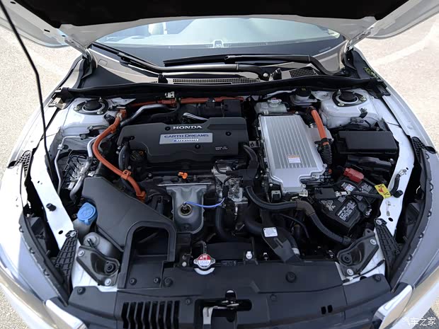 本田(进口) 雅阁(海外) 2014款 Hybrid 本田(进口) 雅阁(海外) 2014款 Hybrid