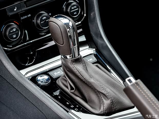 上海大众 朗逸 2015款 230TSI DSG 豪华版