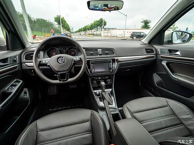 上海大众 朗逸 2015款 230TSI DSG 豪华版