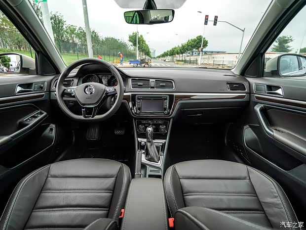 上海大众 朗逸 2015款 基本型 上海大众 朗逸 2015款 基本型