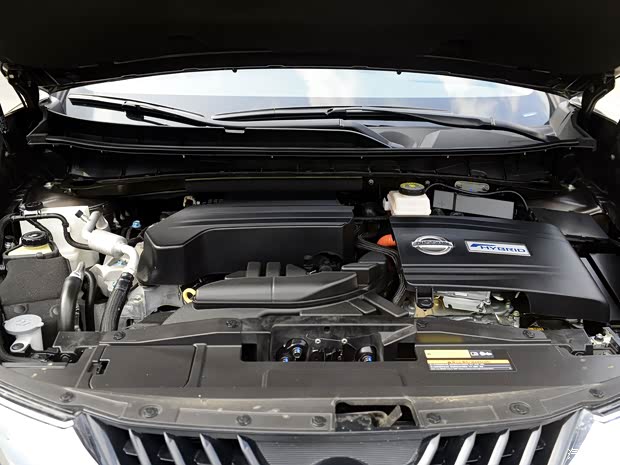 东风日产 楼兰 2015款 2.5T S/C HEV XV 四驱混动旗舰版 东风日产 楼兰 2015款 2.5T S/C HEV XV 四驱混动旗舰版