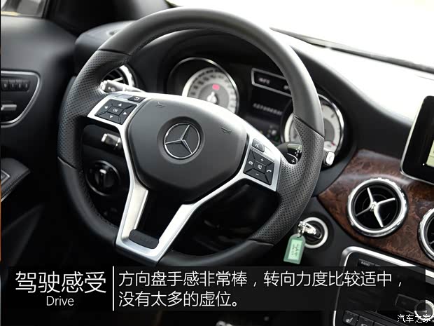 北京奔驰 奔驰GLA级 2015款 GLA 260 4MATIC 运动型