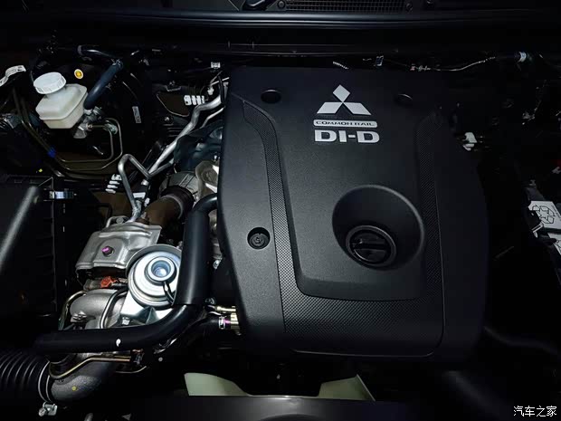 三菱(進(jìn)口) 帕杰羅·勁暢(進(jìn)口) 2016款 基本型